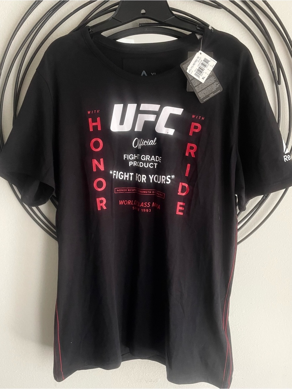Reebok Official UFC - FG (FIGHT GRADE) - Retro T Shirt - XL - NEW WITH TAGS